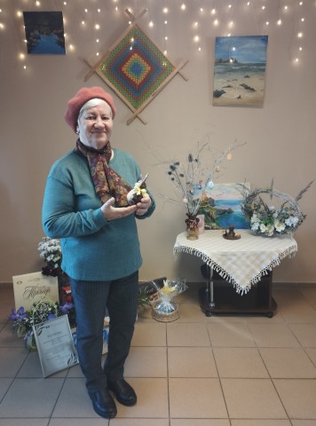 Lieldienas radošā darbnīca ar Ināru Ivanovsku. Lieldienu zaķu izgatavošana no diegiem.